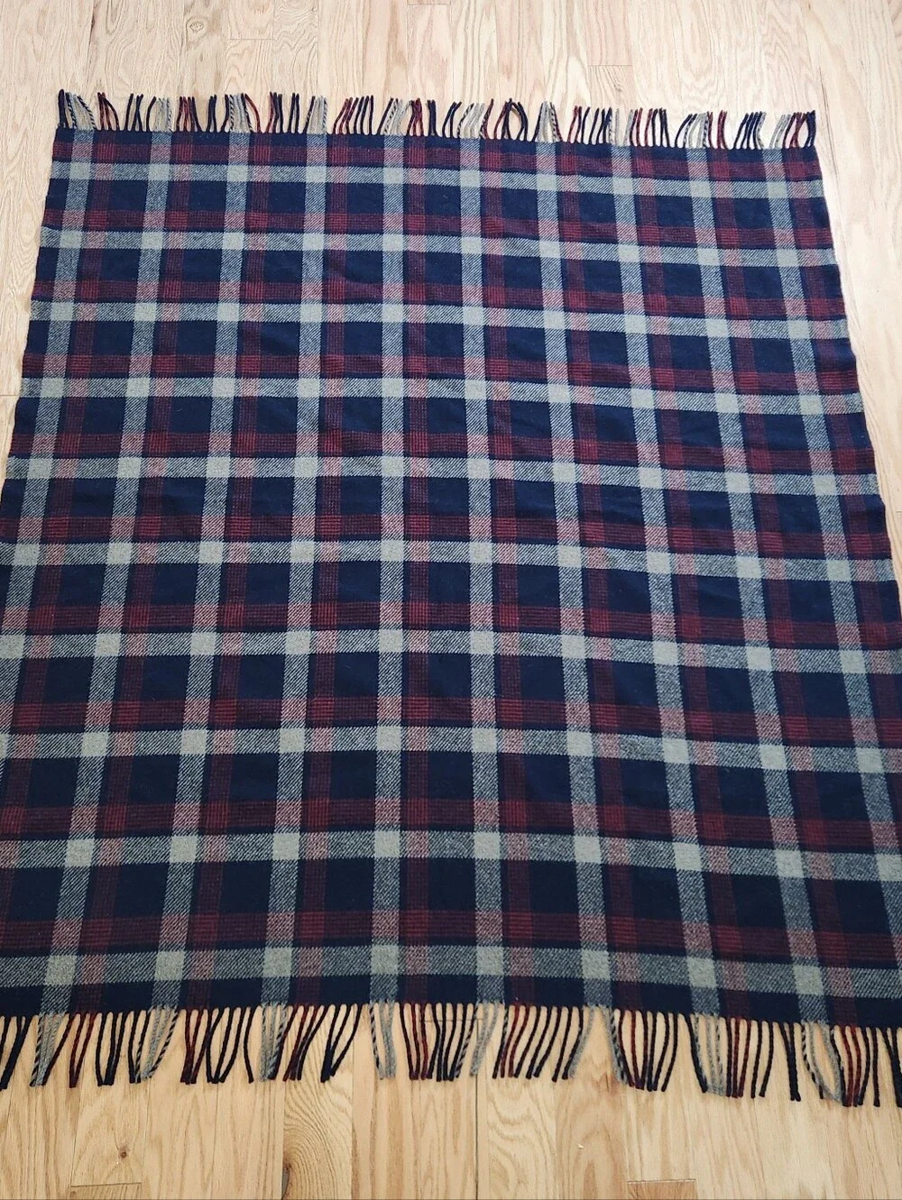 Pendelton Home Collection Wool Throw Blanket  54